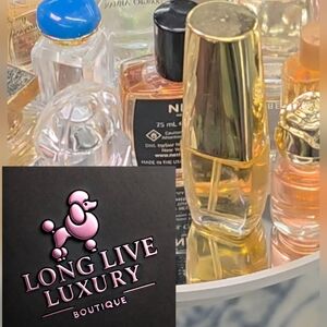 Miniature bottle of perfume 9